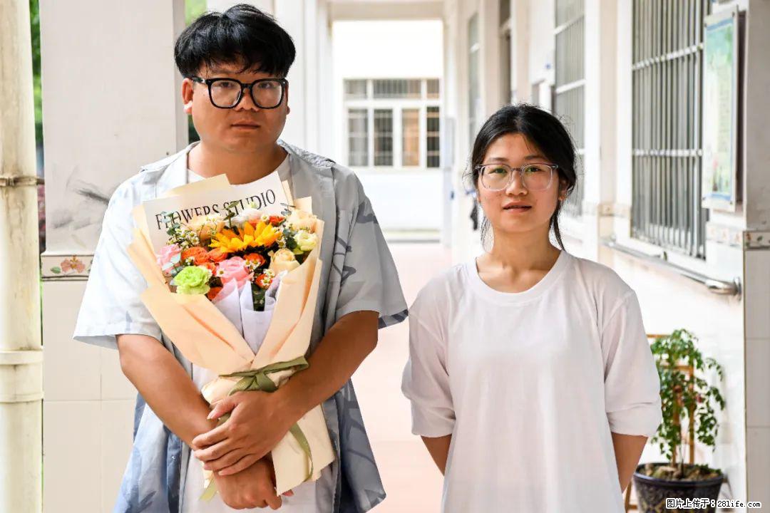 全网追的“扁担女孩”,找了一份暑假工,时薪12元 - 临夏生活资讯 - 临夏28生活网 linxia.28life.com